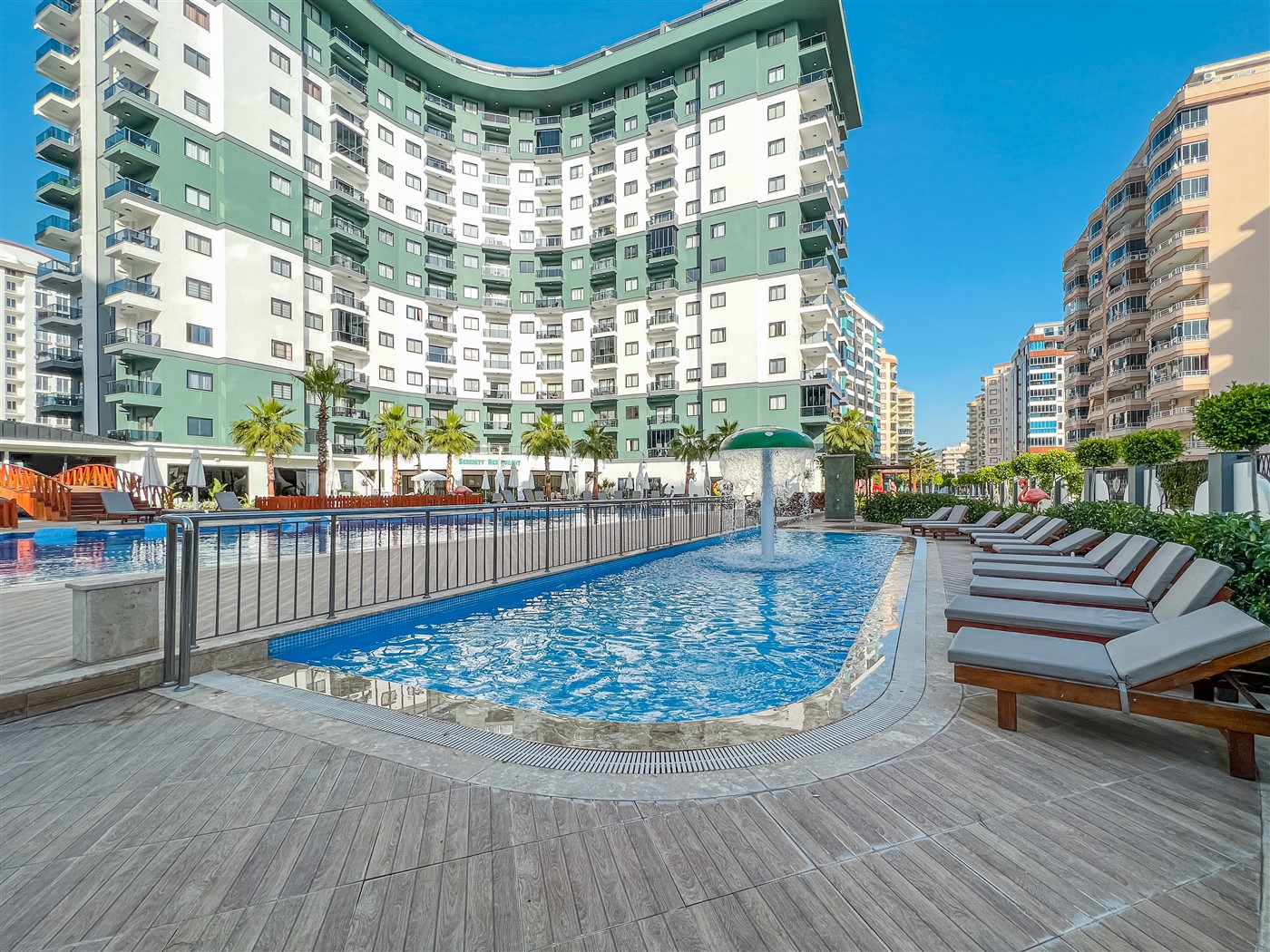 Namešten stan 1+1 sa pogledom na planine u Mahmutlaru